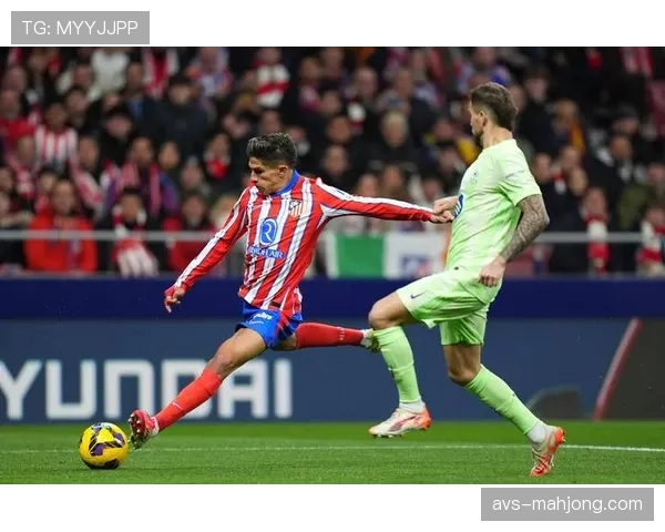 欧冠四分之一决赛首回合：巴黎2-0利物浦，马竞2-0巴萨